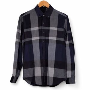 Gap Men’s Small Navy Gray Plaid Button Down Shirt | 100% Cotton Long Sleeve